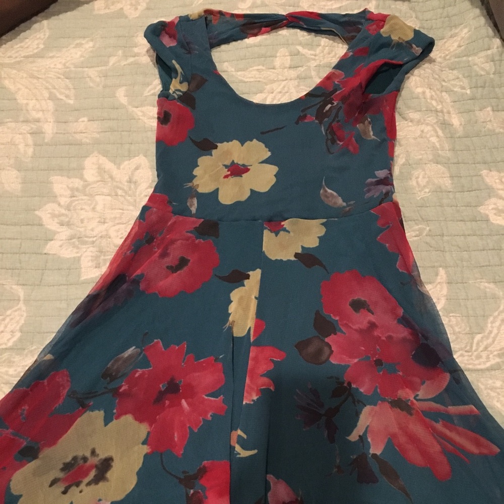 Floral print dress, great fit